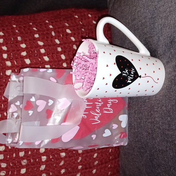 Be Mine Mug (020624F). - Picture 1 of 4